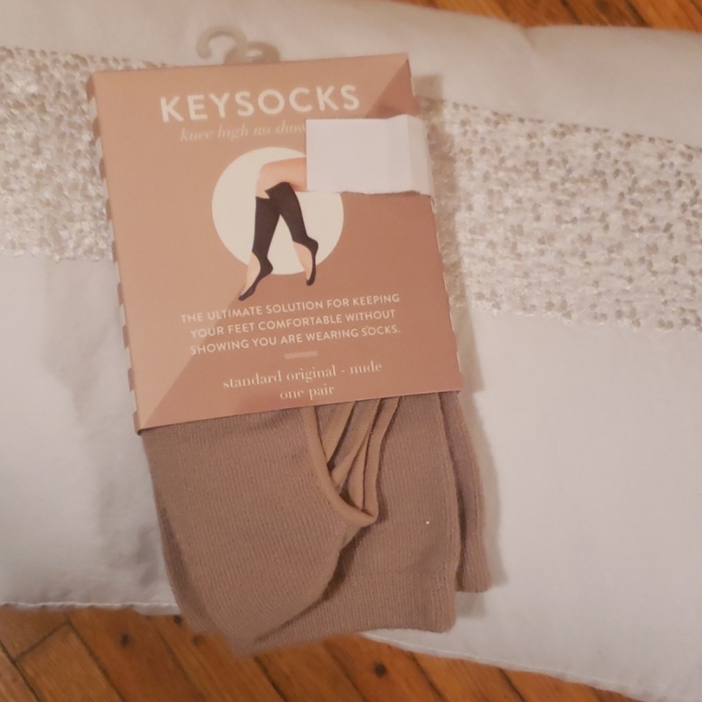 Keysocks - Picture 2 of 2